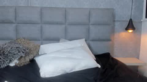 emilyy_r online show from March 27, 2026, 7:13 pm