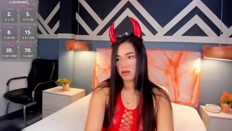 Snapshot of emilyzahar chatting on October 10, 2025, 11:42 am Emily online show from October 10, 2025, 11:42 am