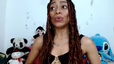 emilyzans07 online show from February 13, 2025, 8:45 pm
