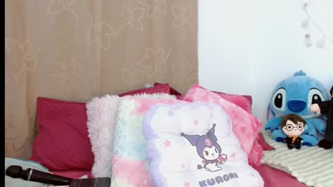 emilyzans07 online show from February 27, 2025, 6:31 pm