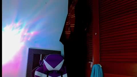 emilyzans07 online show from March 7, 2025, 11:49 pm