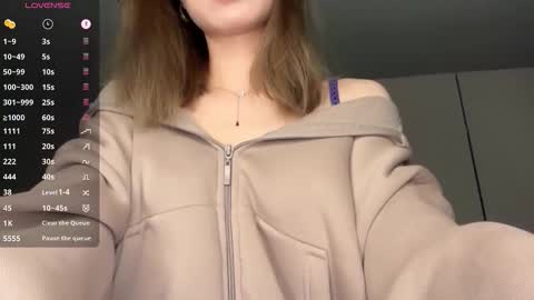 Nadya online show from October 21, 2025, 12:22 am