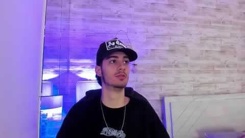 Snapshot of emir_ozan chatting on January 19, 2026, 11:25 am emir_ozan online show from January 19, 2026, 11:25 am