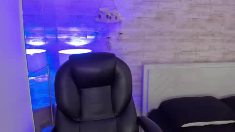 Snapshot of emir_ozan chatting on February 5, 2026, 7:07 pm emir_ozan online show from February 5, 2026, 7:07 pm