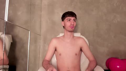 Snapshot of emir_ozan chatting on February 15, 2026, 7:54 pm emir_ozan online show from February 15, 2026, 7:54 pm