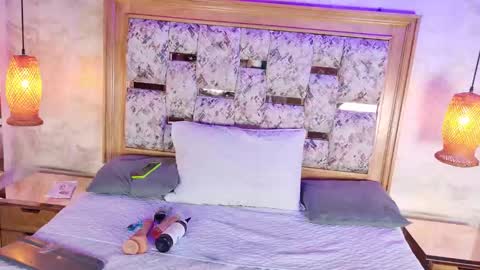 emma2_sm online show from October 26, 2025, 11:38 am