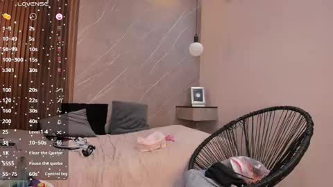 Snapshot of emma__rose1 chatting on November 2, 2025, 2:14 am emma__rose1 online show from November 2, 2025, 2:14 am