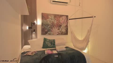 Alice online show from September 26, 2025, 12:09 pm