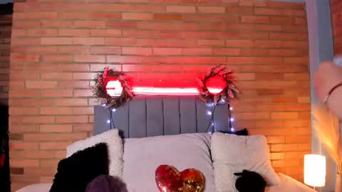 Hey Im EmmaHelp me reach 100 likes online show from July 10, 2026, 7:16 pm