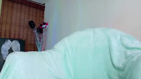 Emma online show from November 10, 2025, 8:46 am