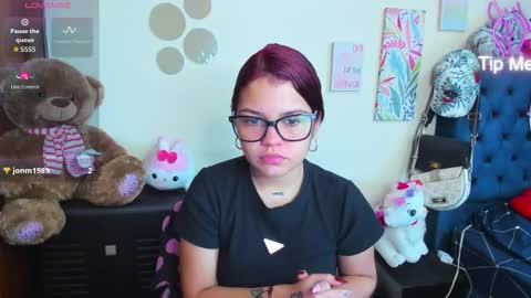 Snapshot of emma_boo_ chatting on February 10, 2026, 3:49 pm emma_boo_ online show from February 10, 2026, 3:49 pm