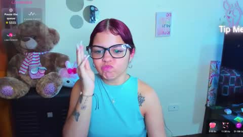 Snapshot of emma_boo_ chatting on February 25, 2026, 3:43 pm emma_boo_ online show from February 25, 2026, 3:43 pm