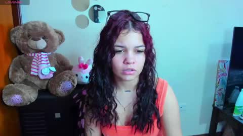 Snapshot of emma_boo_ chatting on April 22, 2026, 3:46 pm emma_boo_ online show from April 22, 2026, 3:46 pm