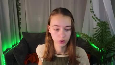 emma_chaser online show from November 18, 2025, 2:28 am