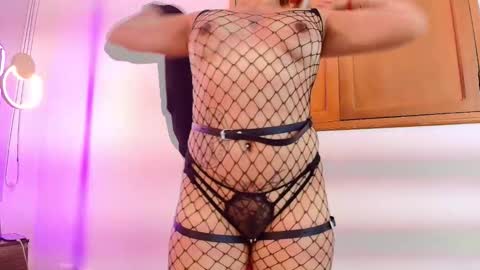 Snapshot of emma_cook_ chatting on November 29, 2025, 10:24 pm EMMA online show from November 29, 2025, 10:24 pm