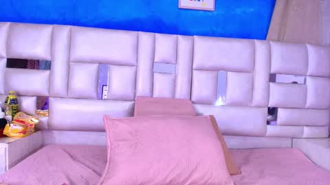 Emma online show from September 23, 2025, 3:09 am