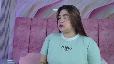 Snapshot of emma_curvy1 chatting on May 14, 2026, 3:13 am Emma online show from May 14, 2026, 3:13 am