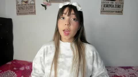 Snapshot of emma_grayys chatting on June 7, 2026, 6:22 pm emma_grayys online show from June 7, 2026, 6:22 pm