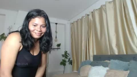 Snapshot of emma_hassani chatting on June 12, 2026, 1:32 pm Tell me Emma online show from June 12, 2026, 1:32 pm
