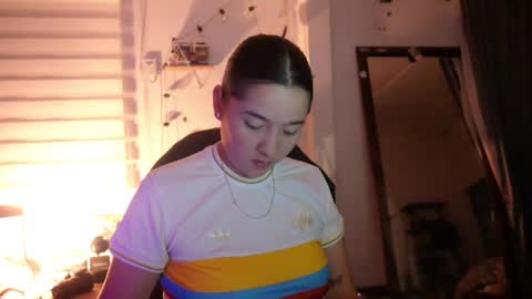 emma_johnson_ online show from January 14, 2025, 3:22 am