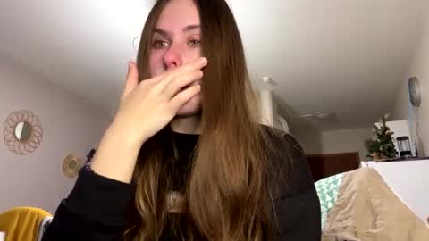 emma_just online show from December 22, 2024, 8:05 am
