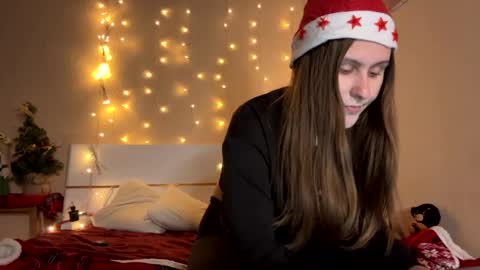 emma_just online show from December 28, 2024, 5:03 pm