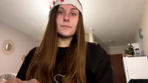 emma_just online show from January 3, 2025, 8:00 am