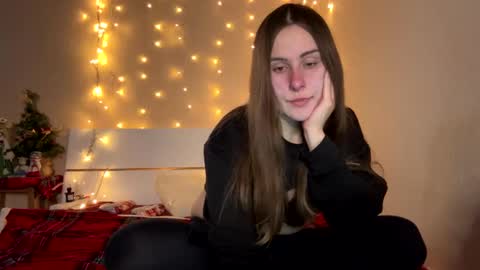 emma_just online show from January 15, 2025, 3:50 pm