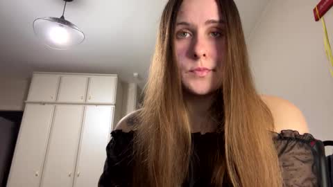 emma_just online show from January 17, 2025, 2:39 pm