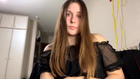 emma_just online show from January 17, 2025, 5:41 pm