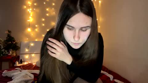 emma_just online show from January 19, 2025, 1:33 pm
