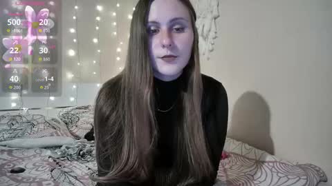 emma_just online show from October 7, 2025, 4:37 pm