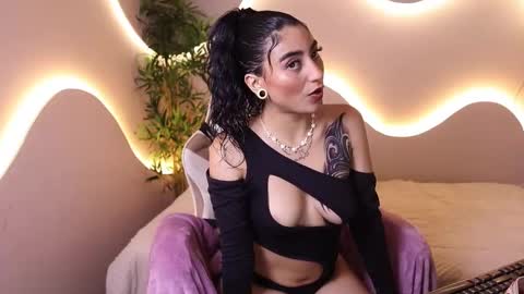 Emma online show from October 7, 2025, 5:37 am