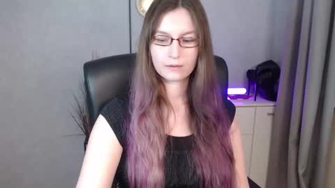 emma online show from September 25, 2025, 7:01 am