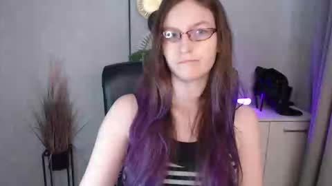 emma online show from November 15, 2025, 7:27 am