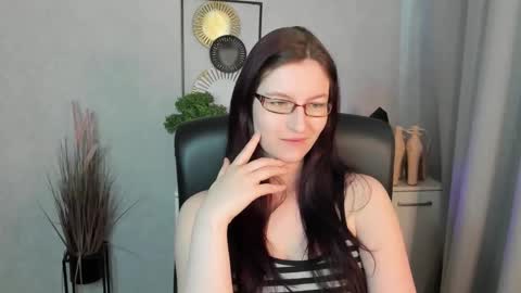 Snapshot of emma_lust94 chatting on May 21, 2026, 5:36 am emma online show from May 21, 2026, 5:36 am