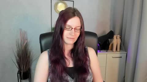 Snapshot of emma_lust94 chatting on May 27, 2026, 5:59 am emma online show from May 27, 2026, 5:59 am