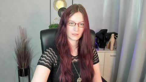 Snapshot of emma_lust94 chatting on June 8, 2026, 5:19 am emma online show from June 8, 2026, 5:19 am