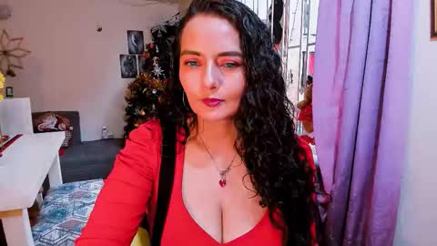  emma luxy online show from January 6, 2026, 9:07 pm