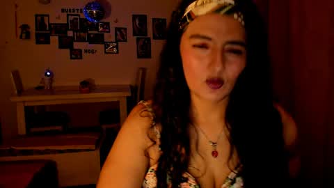  emma luxy online show from April 4, 2026, 4:00 am