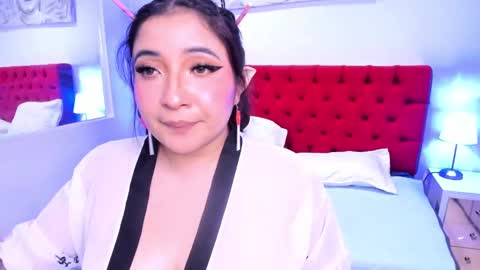 Emma Monserratt online show from March 4, 2025, 11:11 pm