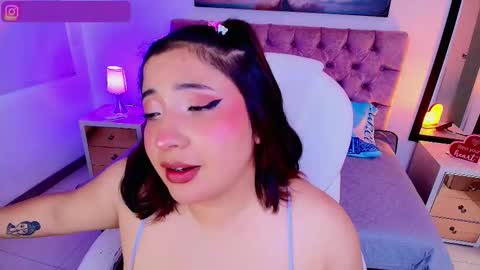 Emma Monserratt online show from September 27, 2025, 7:52 pm