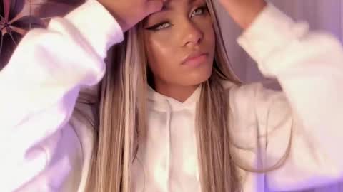 Emma Morgann online show from March 11, 2025, 11:23 am