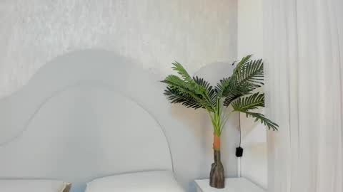 Emma Morgann online show from March 4, 2026, 11:27 am