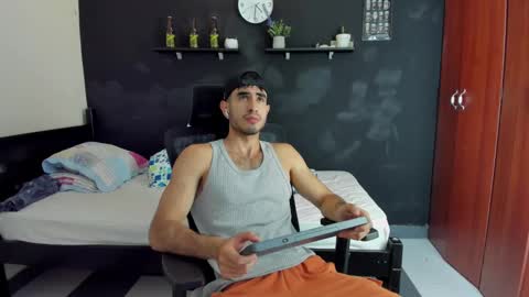 emma online show from February 17, 2025, 10:25 pm