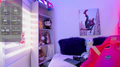 EMMA  online show from November 8, 2025, 5:01 pm