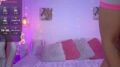 Emma Softt online show from April 14, 2026, 3:45 am