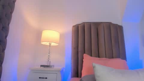 Ema online show from December 14, 2024, 3:15 pm