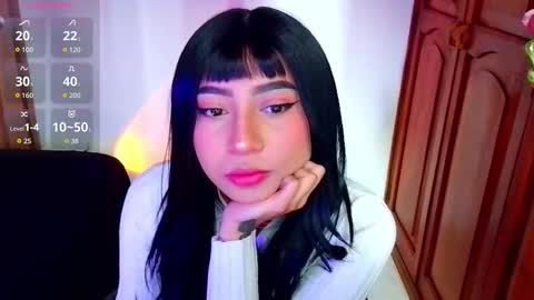 Emma web online show from November 5, 2025, 3:45 pm