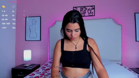 Snapshot of emma_whitee_ chatting on September 13, 2025, 1:00 pm emma_whitee_ online show from September 13, 2025, 1:00 pm
